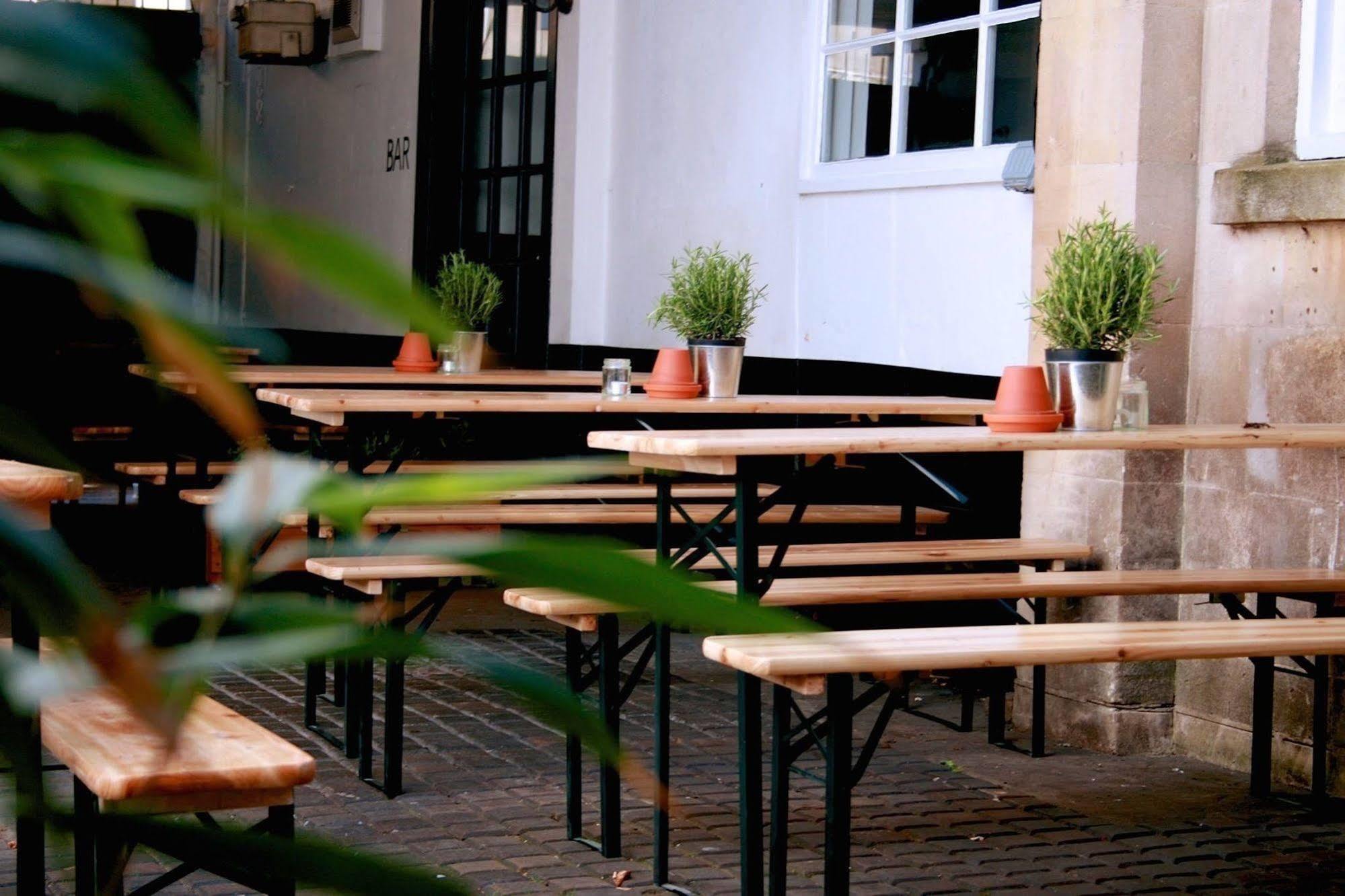 The Thief Hotel Bath Ngoại thất bức ảnh